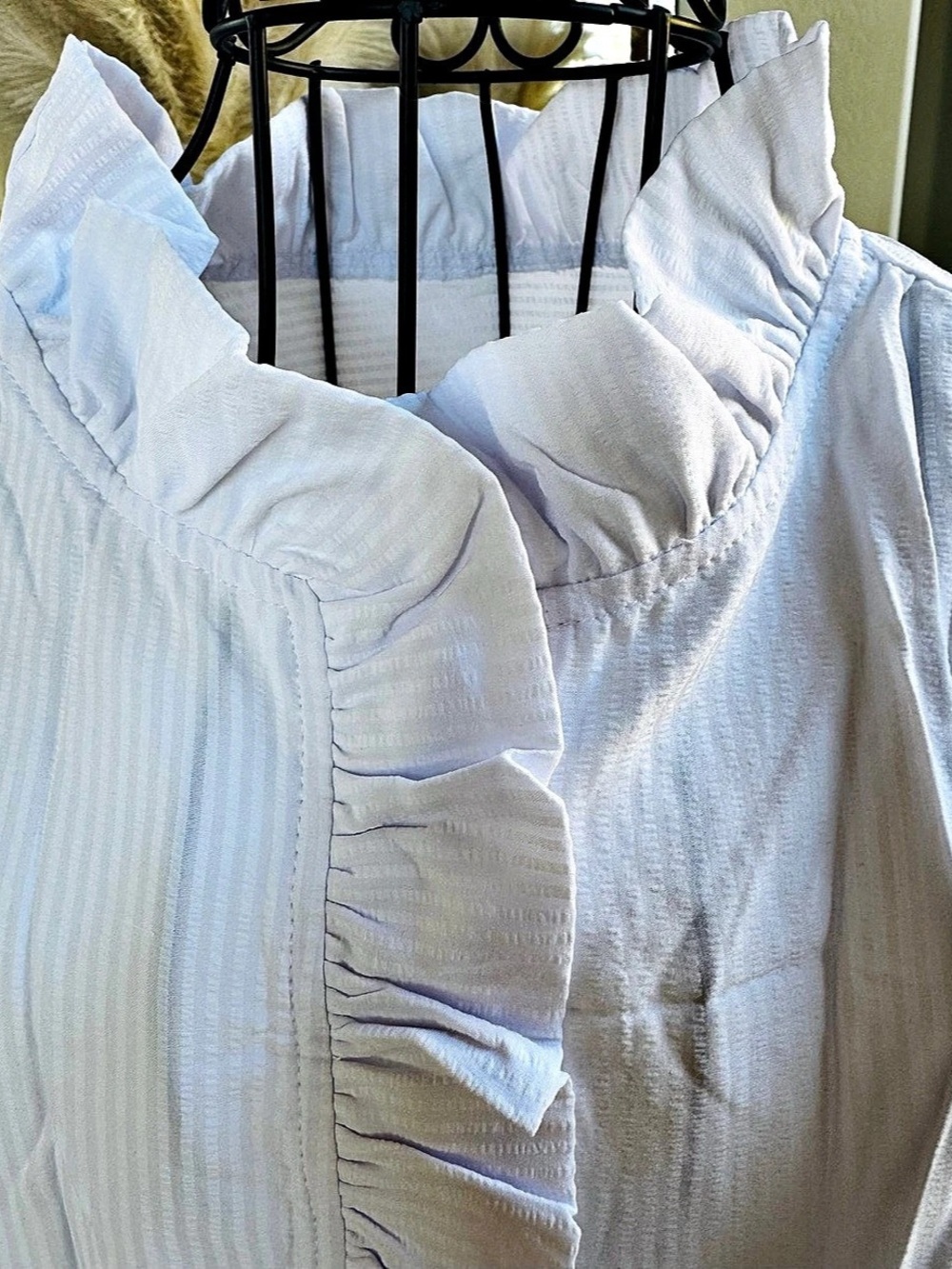 Chic Ruffle Pinstriped Blouse - Picture 5 of 9